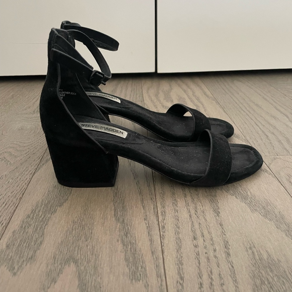 Steve Madden Black Suede Block Heel Sandals